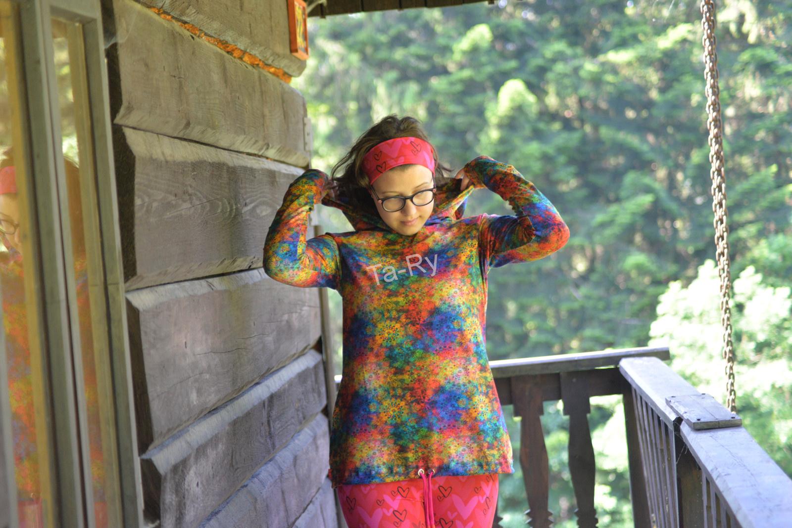 Mandalková mikinka....