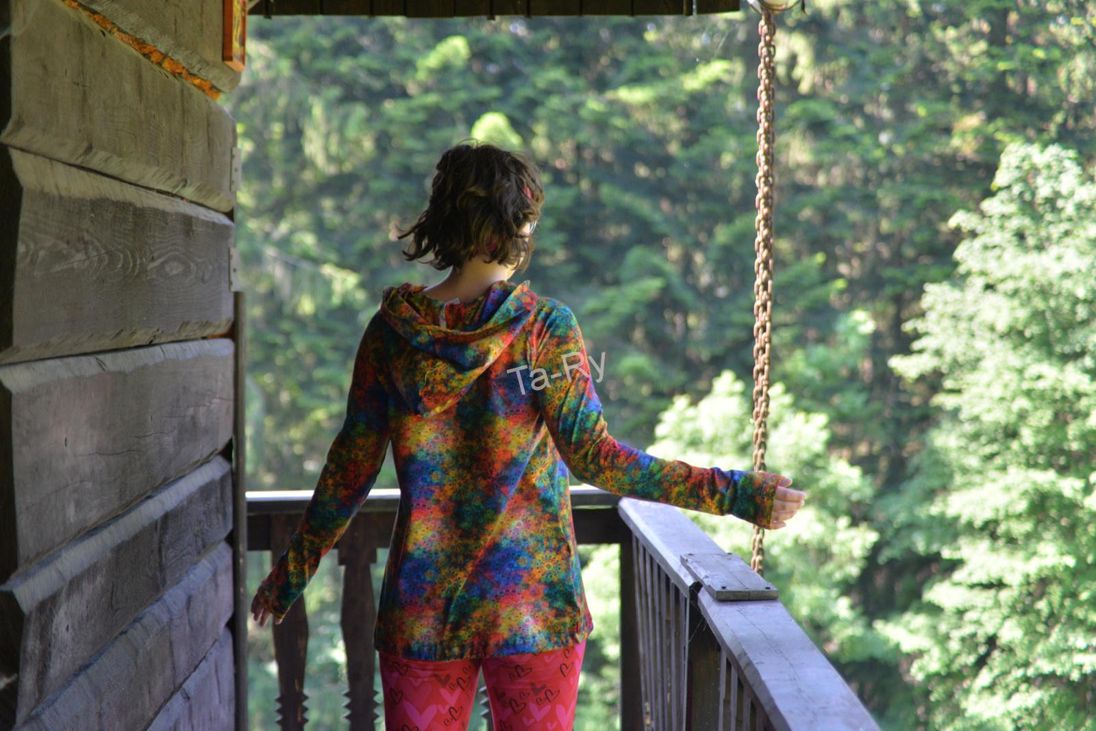 Mandalková mikinka....