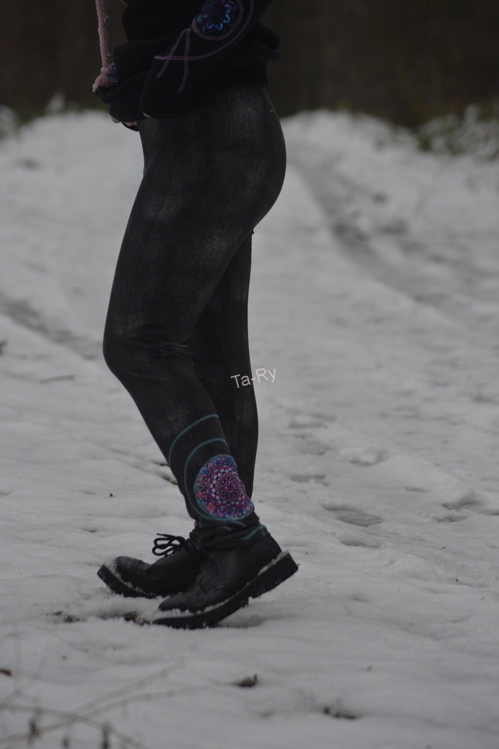 Džínovky mandalkové....