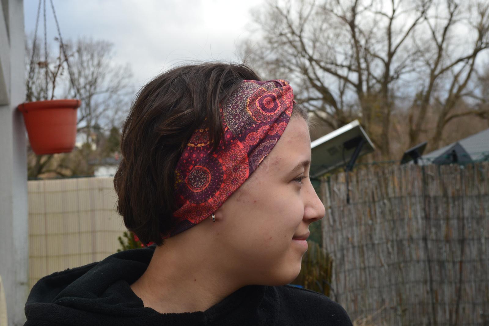 Čelenka na sport i parádu