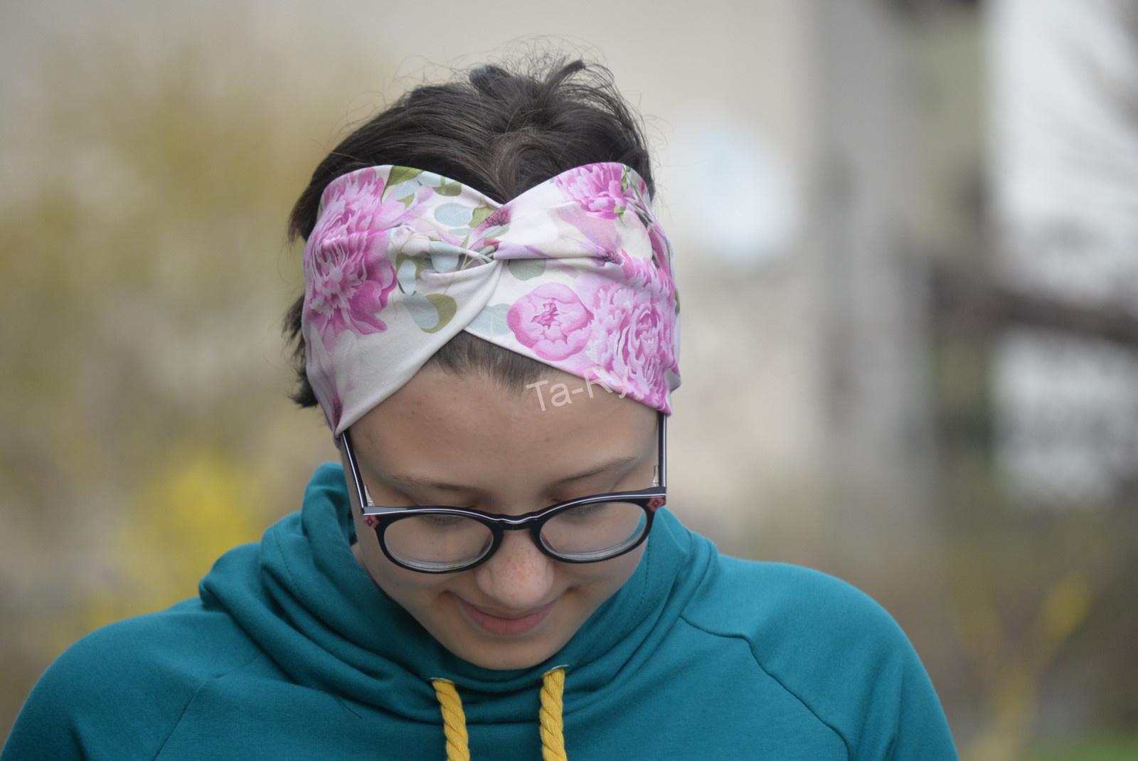 Čelenka na sport i parádu