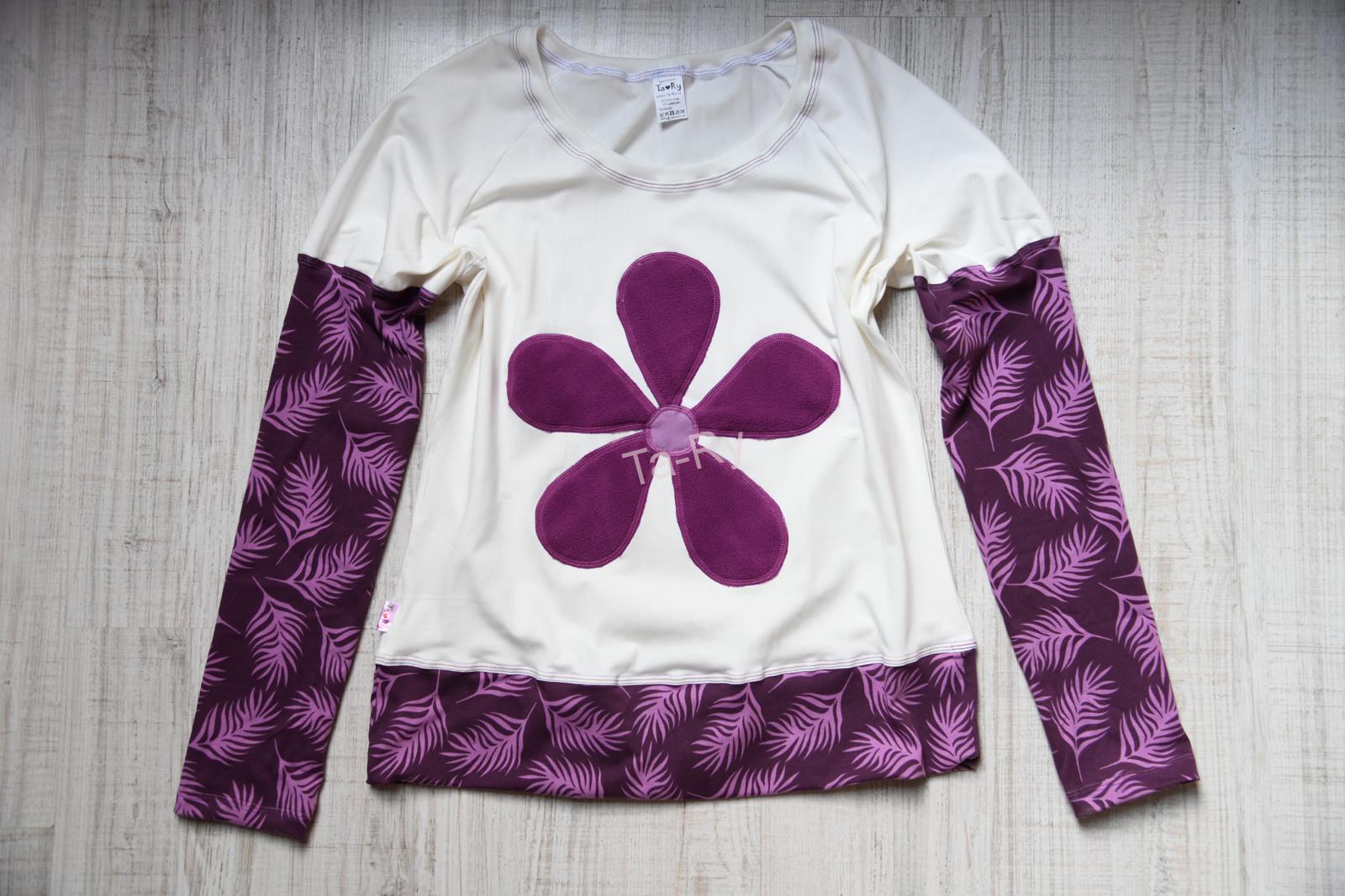 Romantické tričko vrstvené....