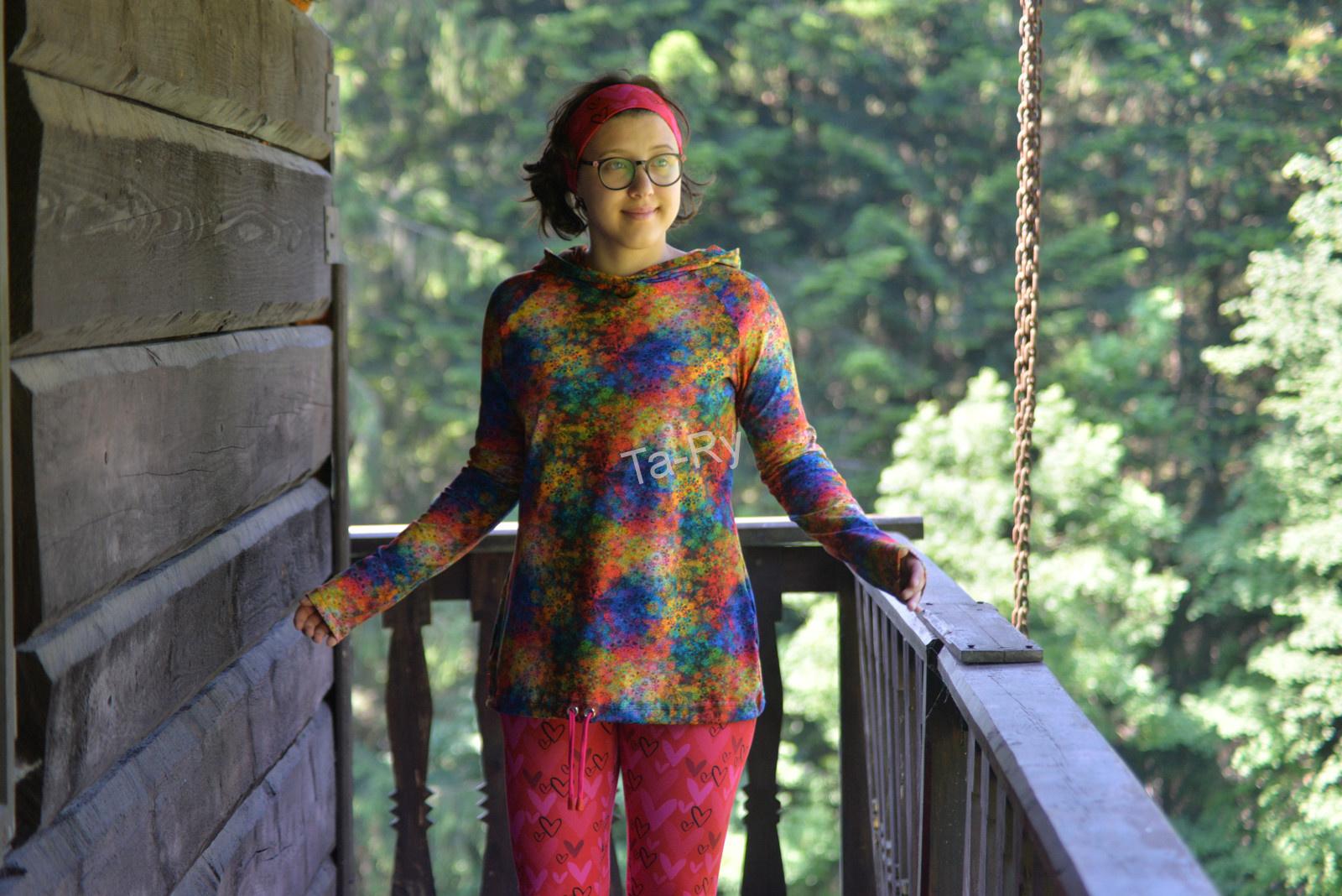 Mandalková mikinka....