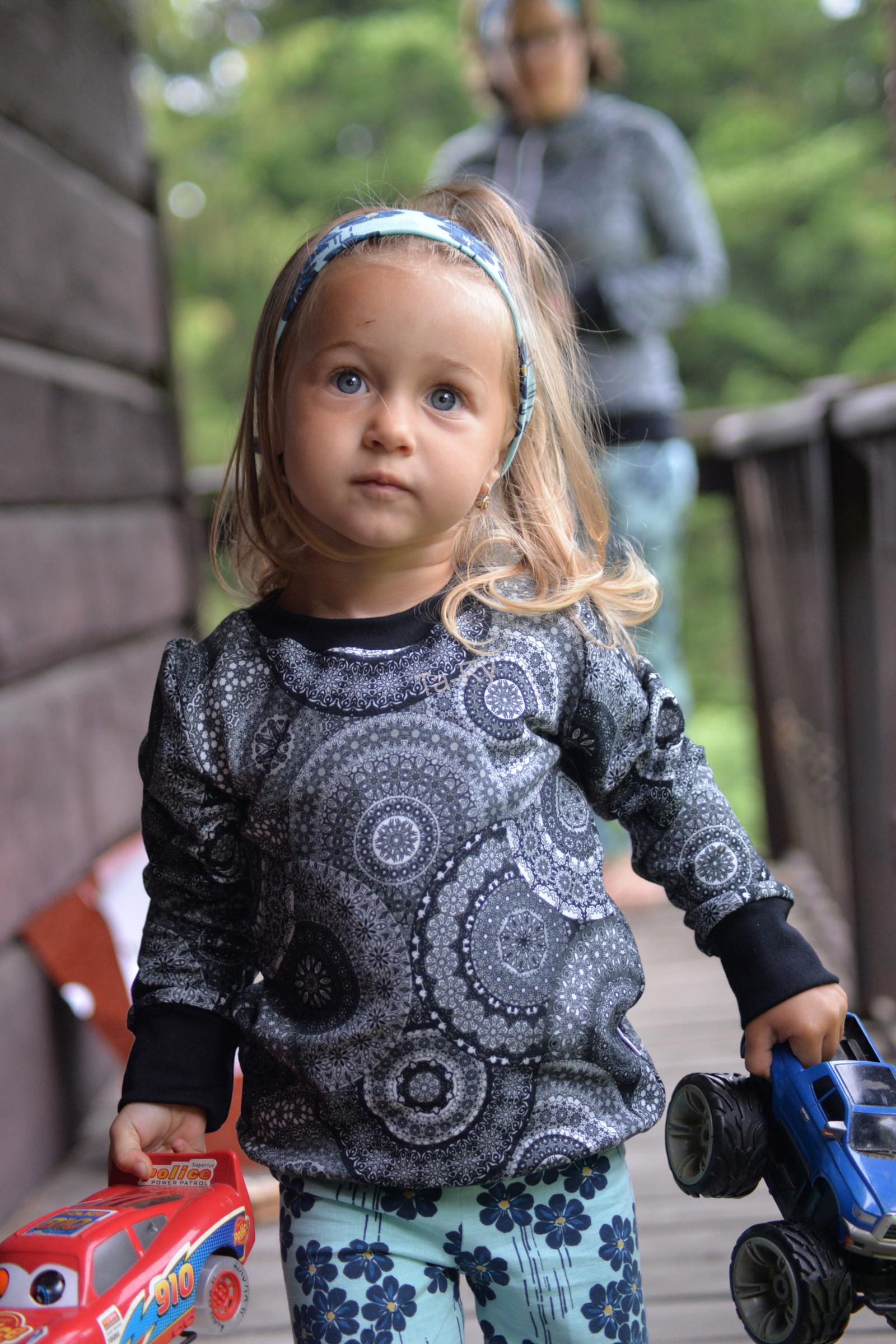 Mikinka origo by Ta-Ry